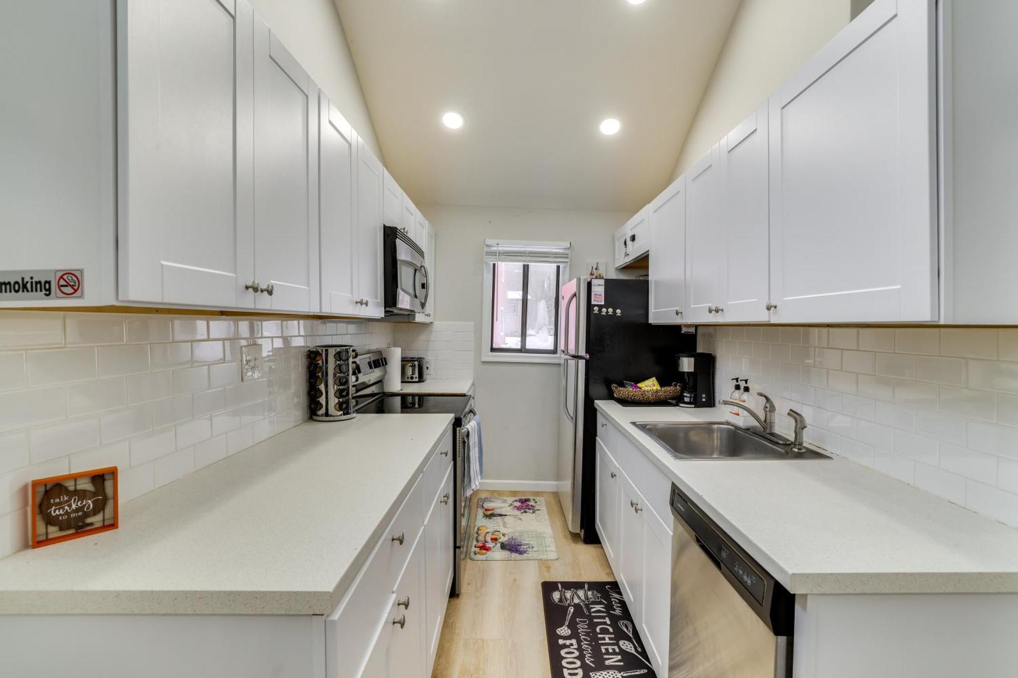 Holiday home With Hot Tub And Fire Pit Walk To Tobyhanna